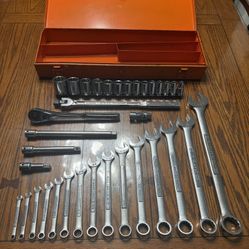 Craftsman SAE 36 Piece Tool Set 