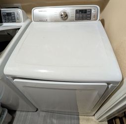Samsung Electric Dryer (Model: DV45H7000EW) – Great Condition