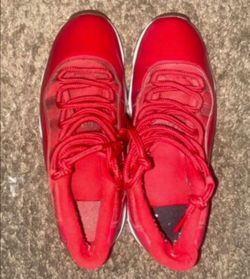 Jordan 11s size 8 in a half