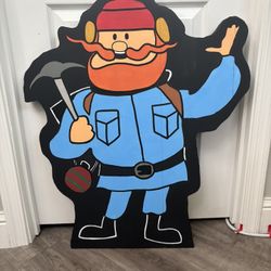 Yukon Cornelius Yard Art - 30” Outdoor Display