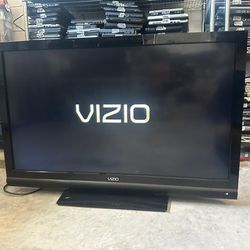 Vizio E420va - 42 inch Class LCD TV - 1080p (Full HD) 1920 x 1080 - $49
