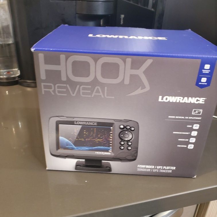 Lowrance Hook Reveal 5 Inch Fish Finders with Transducer, Plus Optional  Preloaded Maps for Sale in Los Angeles, CA - OfferUp