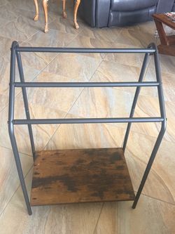 Metal and Wood Towel Rack Stand