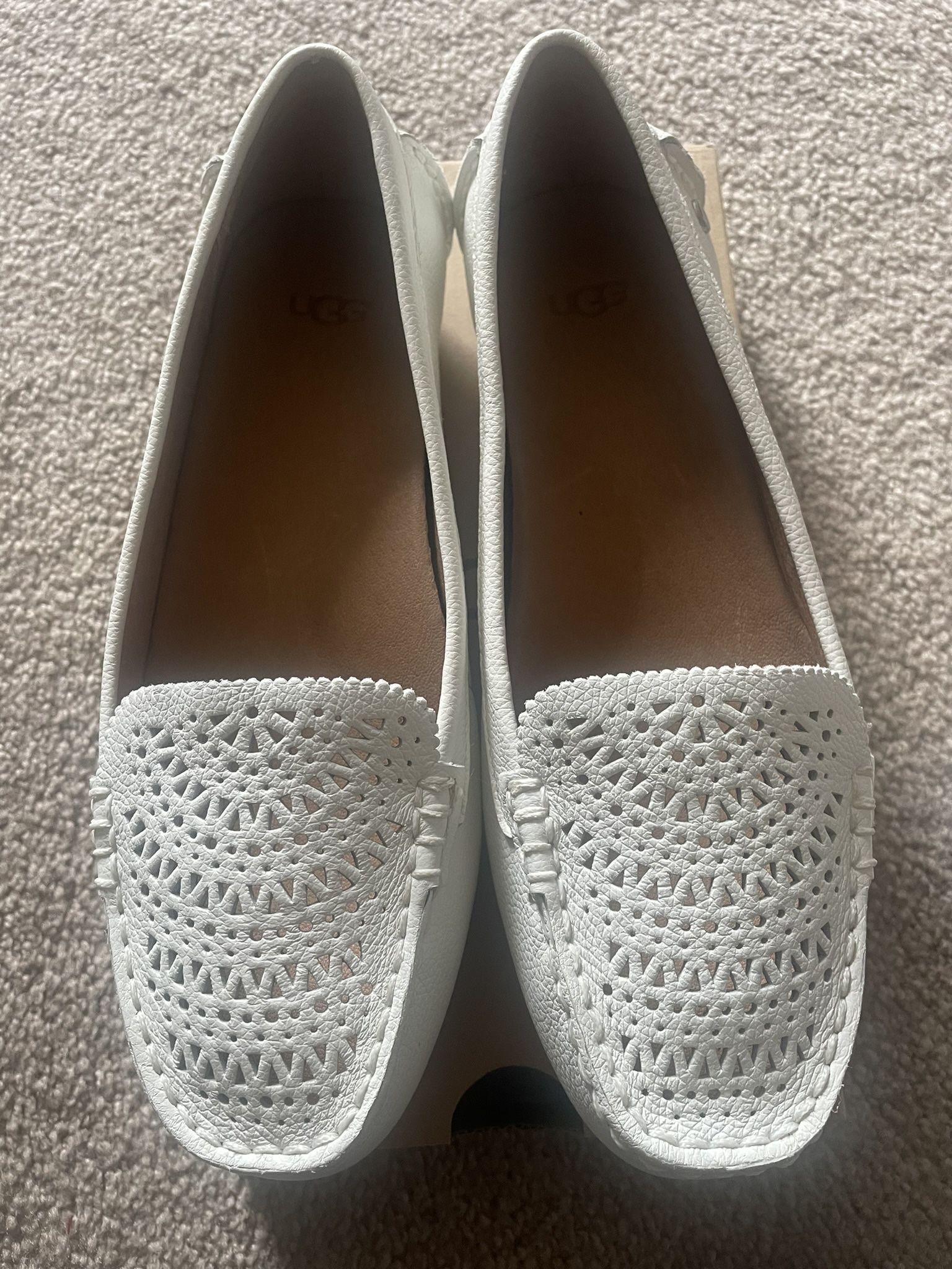 New UGG White Clair Perforated Slip on Leather Loafers Size 7.5