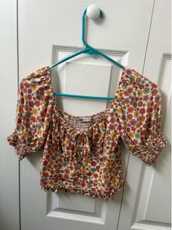 SO- Floral Puff-Sleeve Top — Multicolor