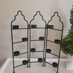 Trifold tealight candle holder