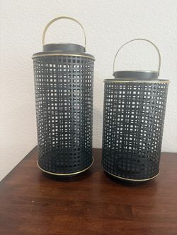2 Elegant Metal Holder 