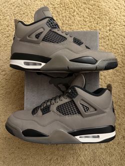 Size 10.5 (Pre owned, replacement box) - Air Jordan 4 retro cave stone
