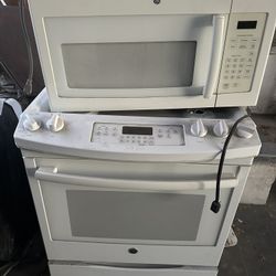 Stove & Microwave
