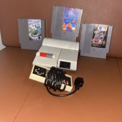 Original Nitendo With 1 Controller And 3 Games