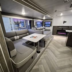 Rv Motor Travel Trailer 2022 Forest River 28ft