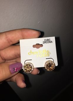 Gold diamond earrings