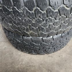 GENERAL GRABBER 265 70 17 (TIRE PAIR)