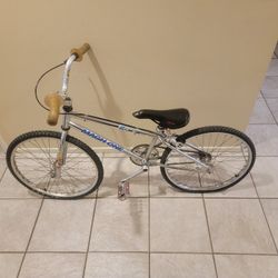 Vintage GT MACH ONE 4130 CRO-MO