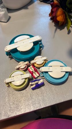 Pom Pom makers clover