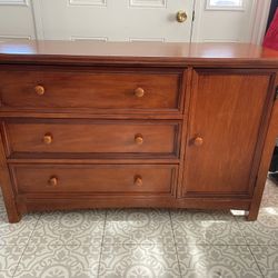 Bonavita Changing Table / Dresser 