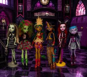 vintage monster high dolls