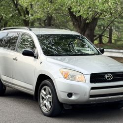 2008 Toyota RAV4 4wd !! Third row!!!