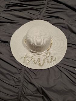 White BRIDE sun Hat