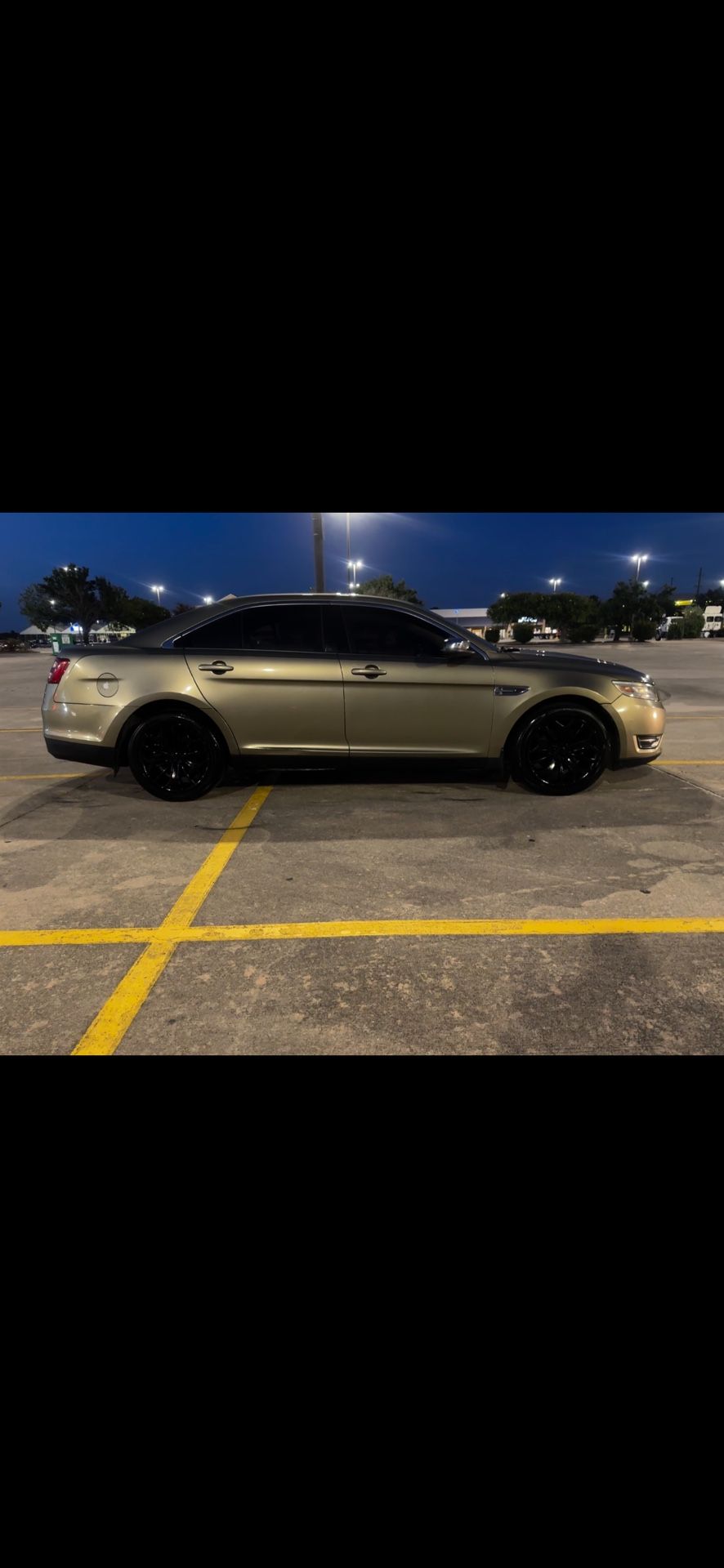 2014 Ford Taurus