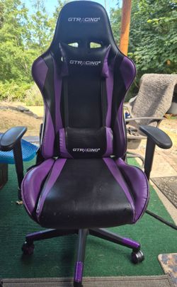 Gaming chair