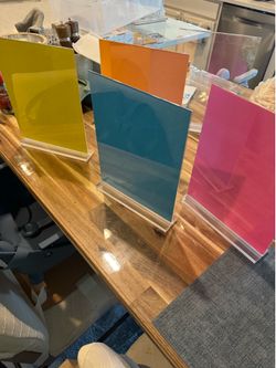 4pk 8.5” x 11” Acrylic Sign Holders