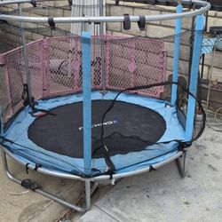 FREE TRAMPOLINE 