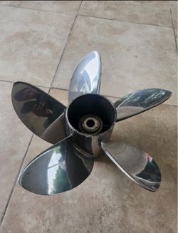 Mercury Max 5 15.25 x 22.5 Propeller Left Hand Counter Rotating