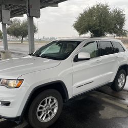 2018 Jeep Grand Cherokee Laredo, 4x4
