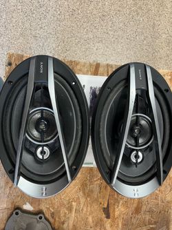 Car Stereo Speakers