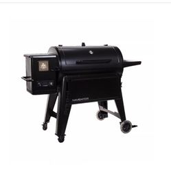 Pit Boss Navigator 1150G Wood Pellet Grill and Smoker Black