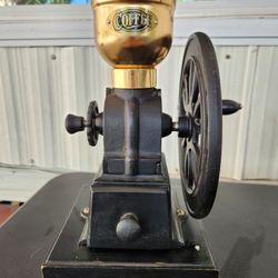 Vintage-Style Coffee Grinder – Eye-Catching Piece