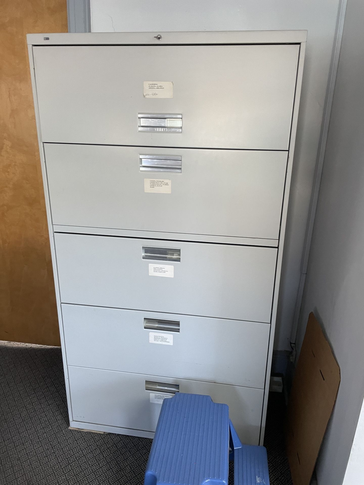 five drawers filing cabinet great condition 