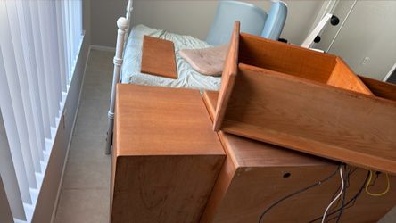 Free entertainment center