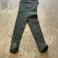 Magellan Neoprene Waiters