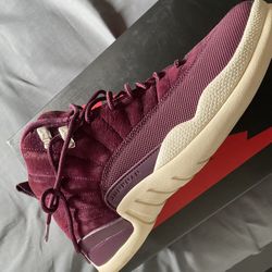 Jordan 12’s ‘Bordeaux’ USED 10
