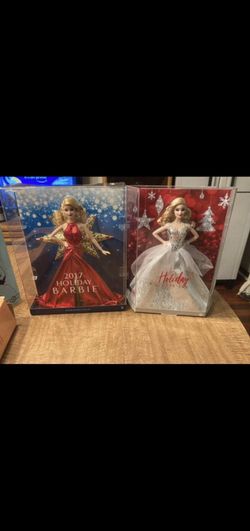 Holiday Blonde Barbies 