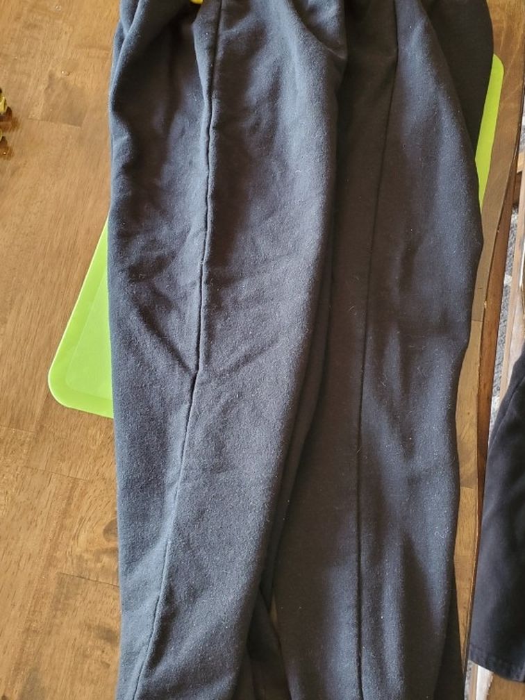 Boys Pants Size 5. One Pr Sold