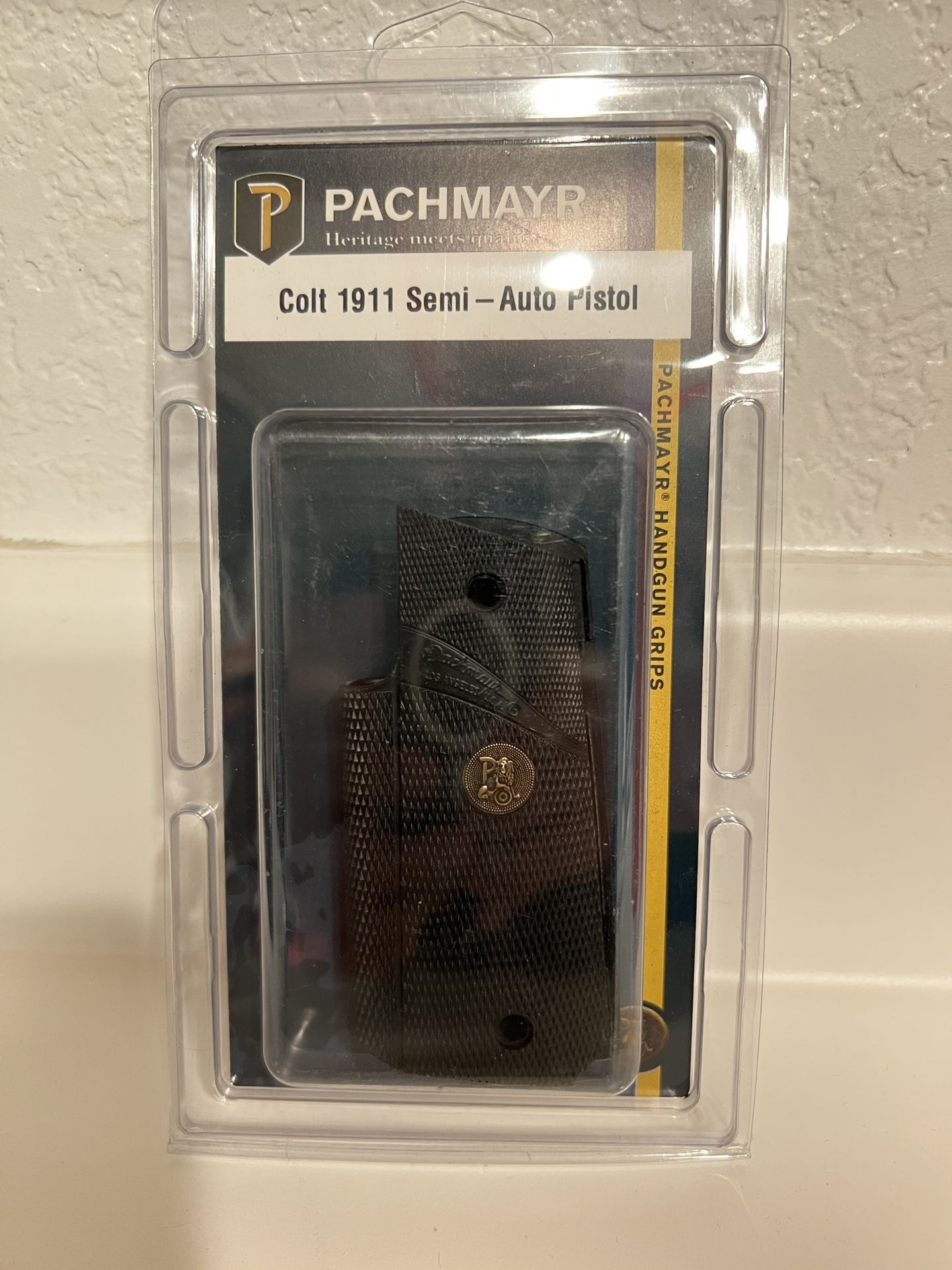New Pachmayr Combat Special Medallion Signature 1911 Grips