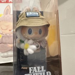 Pop Mart - Labubu ( Fall In Wild) 