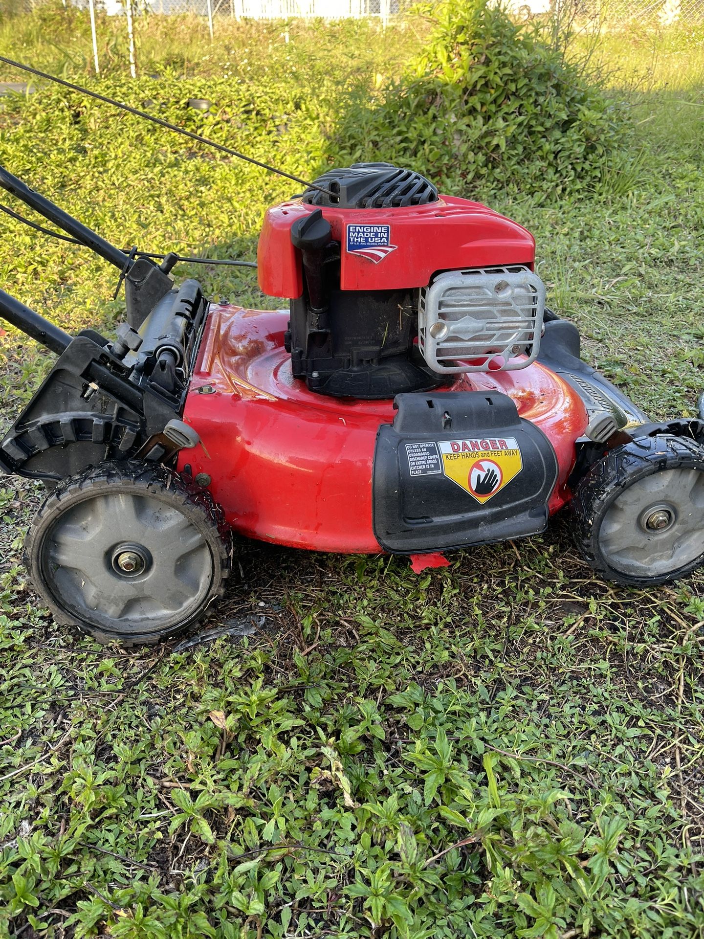 CRAFTSMAN PUSH LAWN MOWER 140 CC