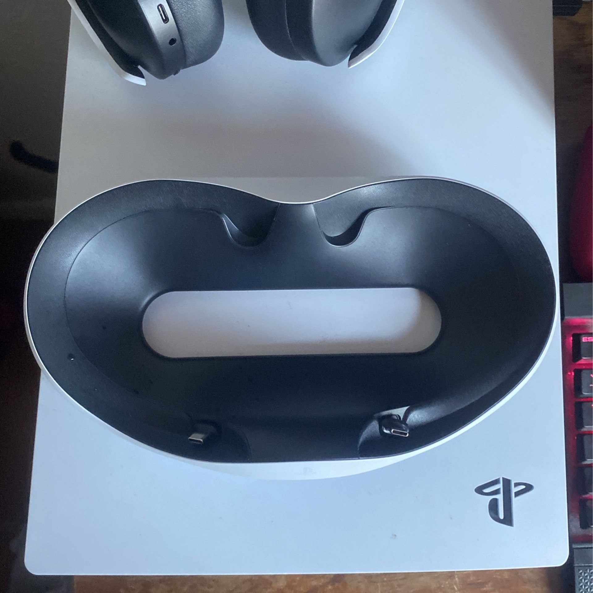 PS VR2 Sense Controller Charging Station