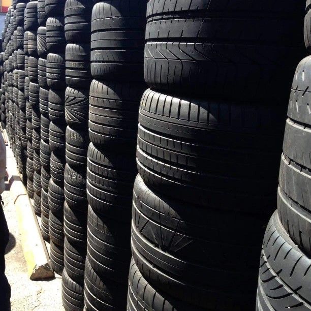 285/35/20, 295/35/20, 315/30/22, 325/35/22, 285/40/23, 285/35/23, 255/40/21, 265/40/21, 225/65/17, 245/70/17, 235/65/16, 205/70/16, 245/45/19, 255/50/