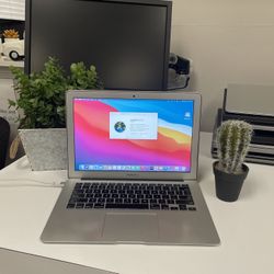 Apple 2015 13” MacBook Air 2.2ghz Core i7 8GB RAM 256GB Flash macOS Big Sur 1.5gb Graphics 