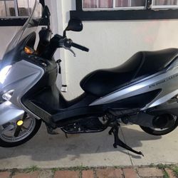 2014 suzuki burgman 200cc