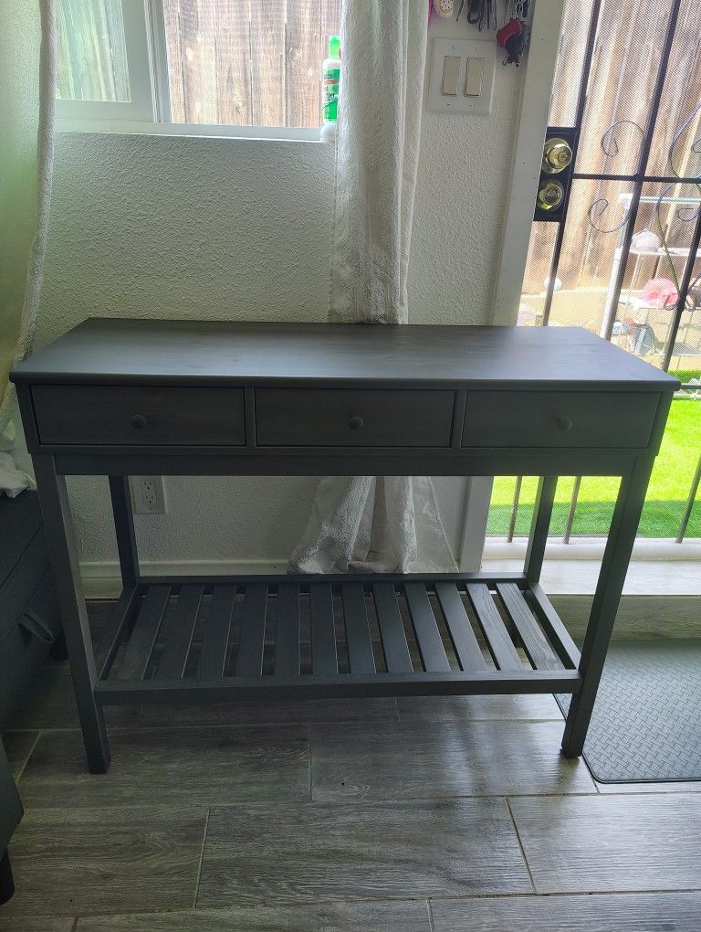Panget Console Table