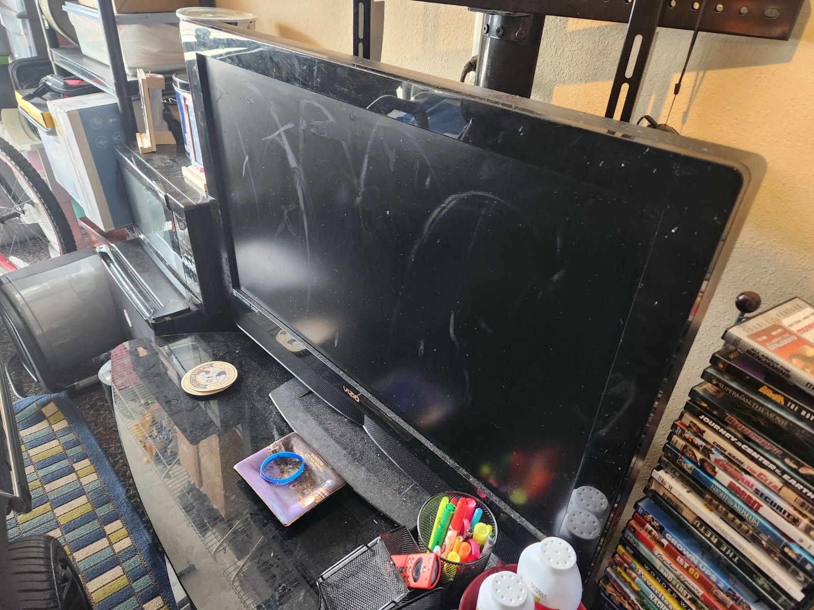 40 In Tv And Stand With Mount Visio