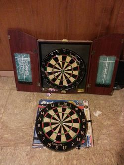 Dart Board, Cabinet & extra (new) Dart Board
