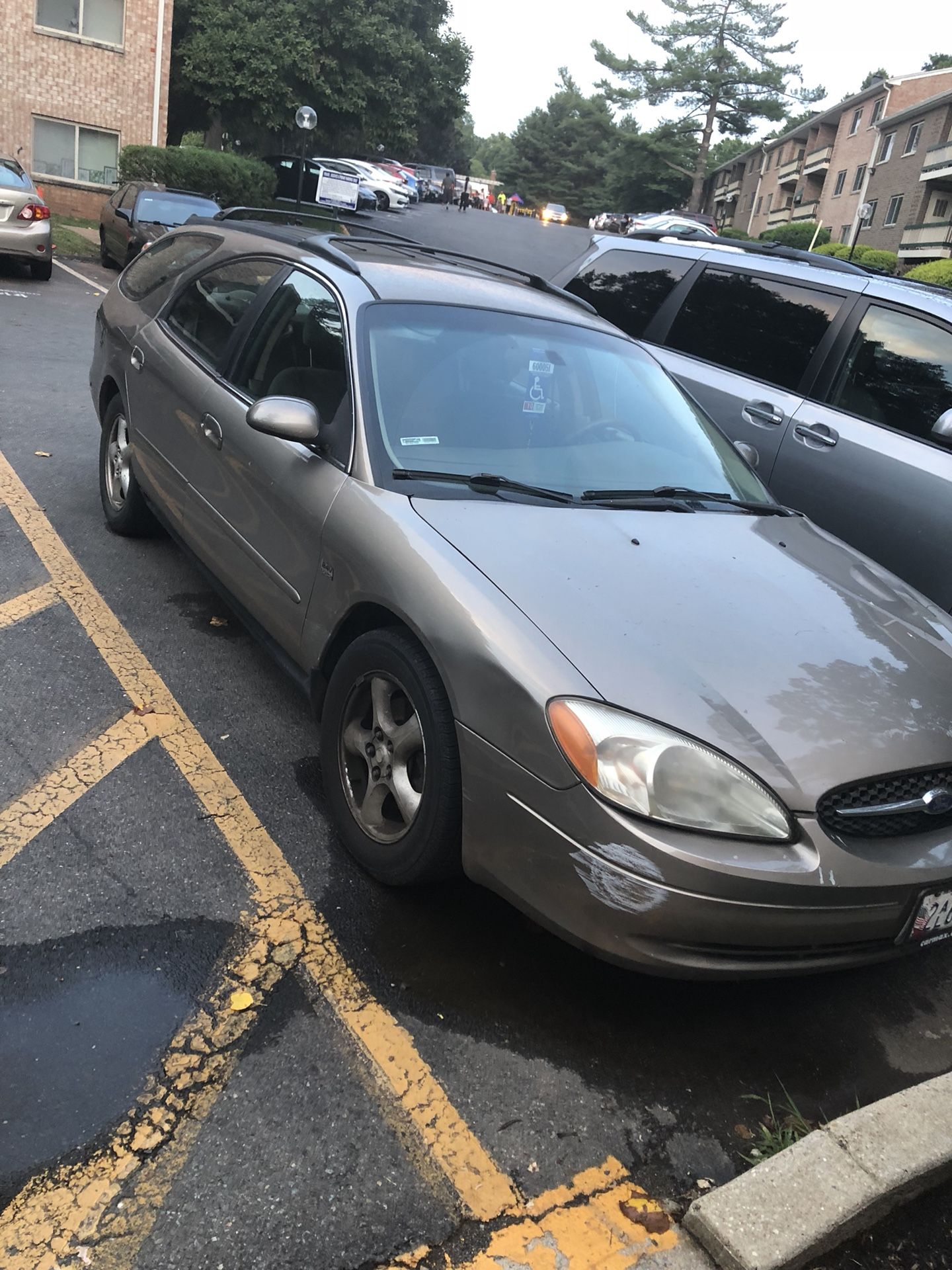 2002 Ford Taurus