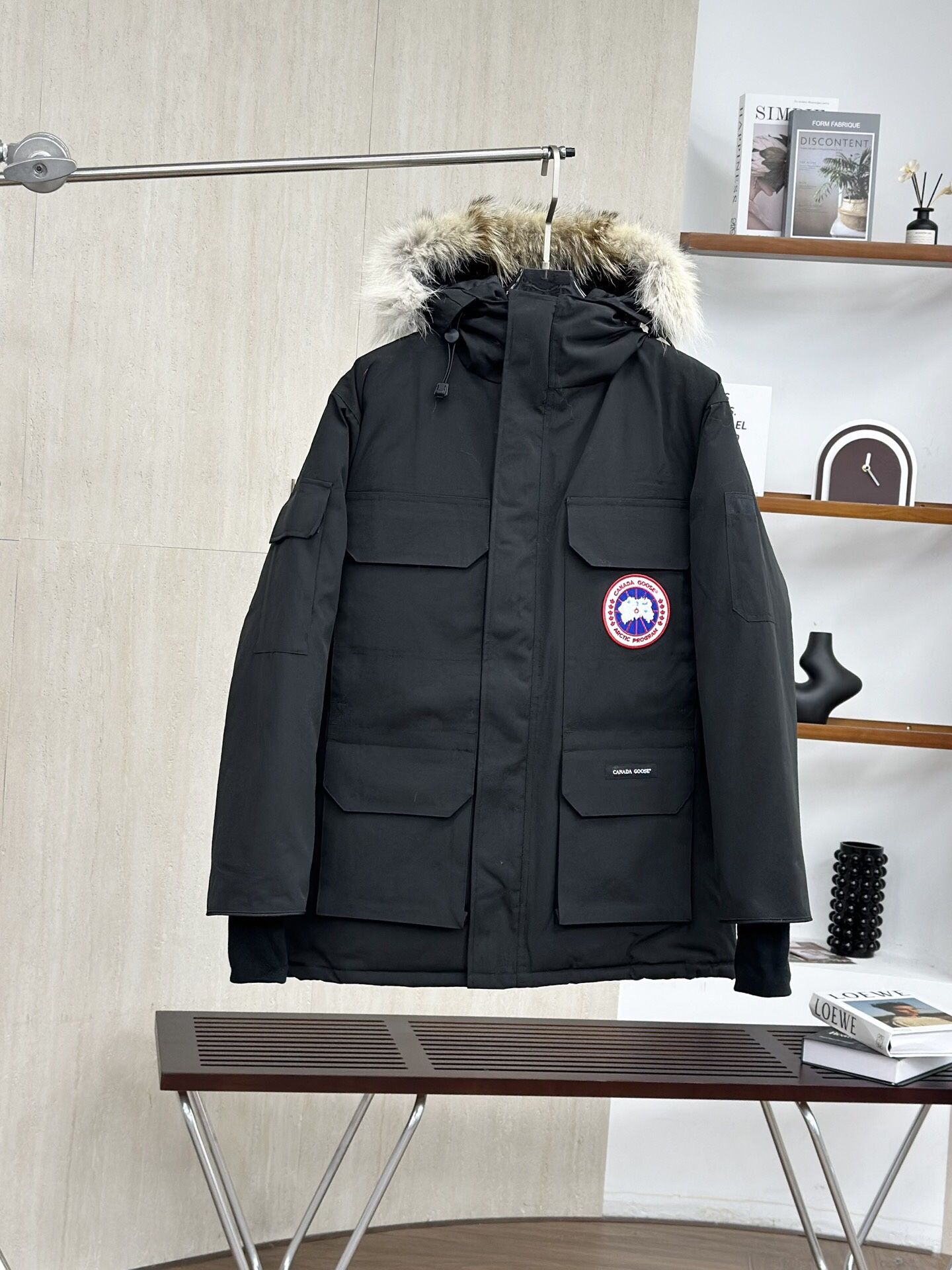 Canada Goose Men’s Black Coat 2025 New